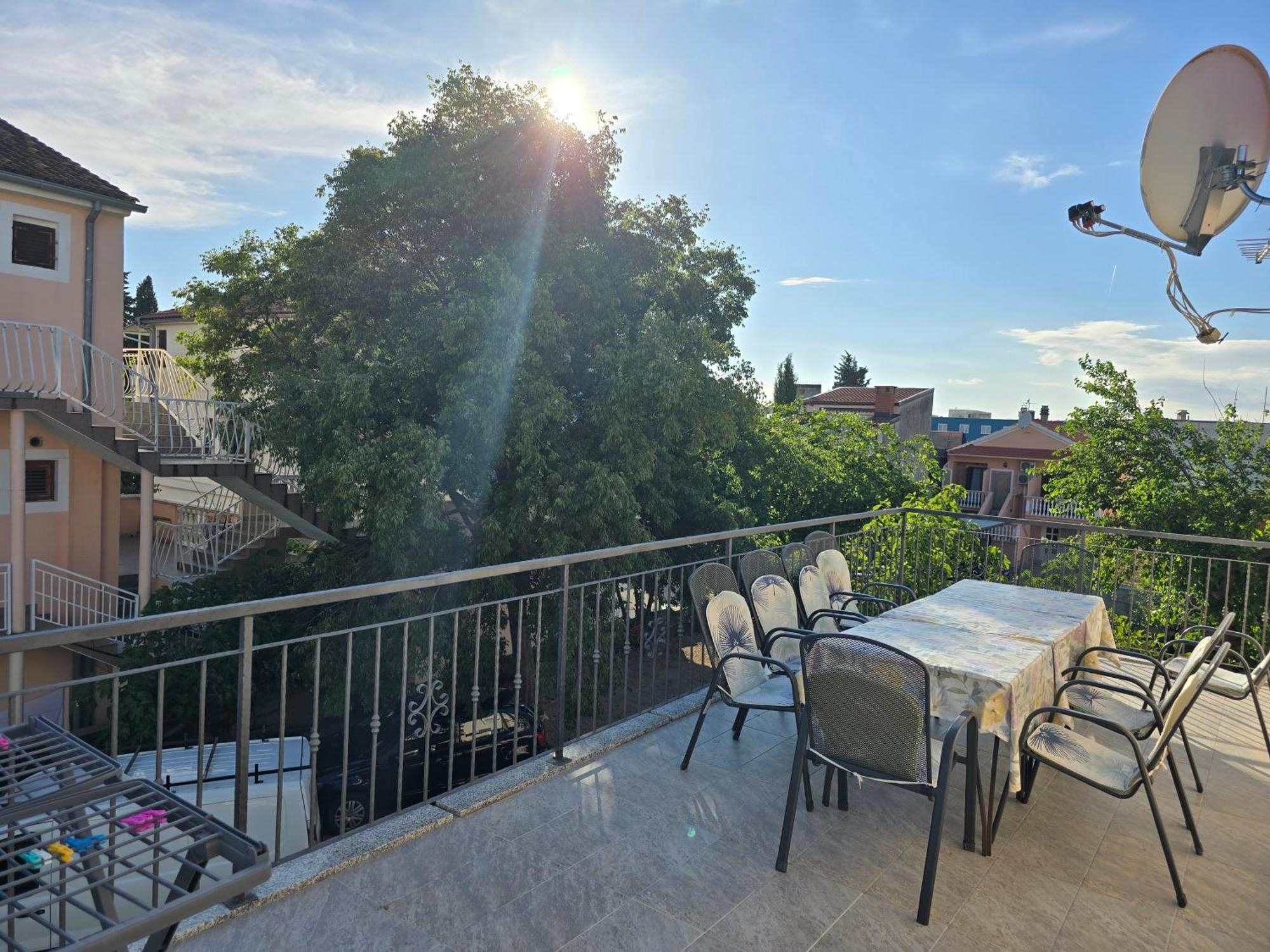 Apartment Tome Biograd Na Moru Esterno foto