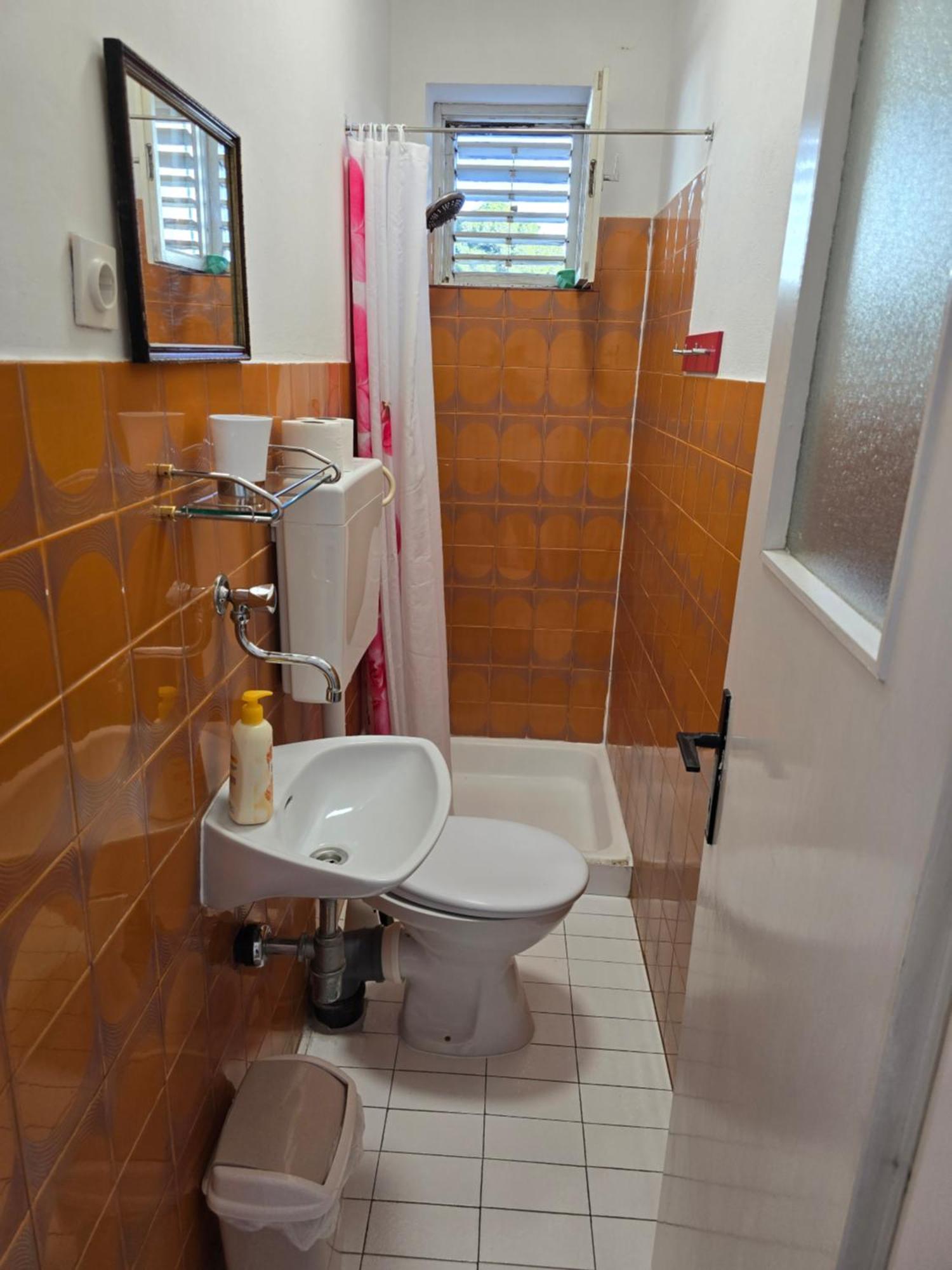 Apartment Tome Biograd Na Moru Esterno foto
