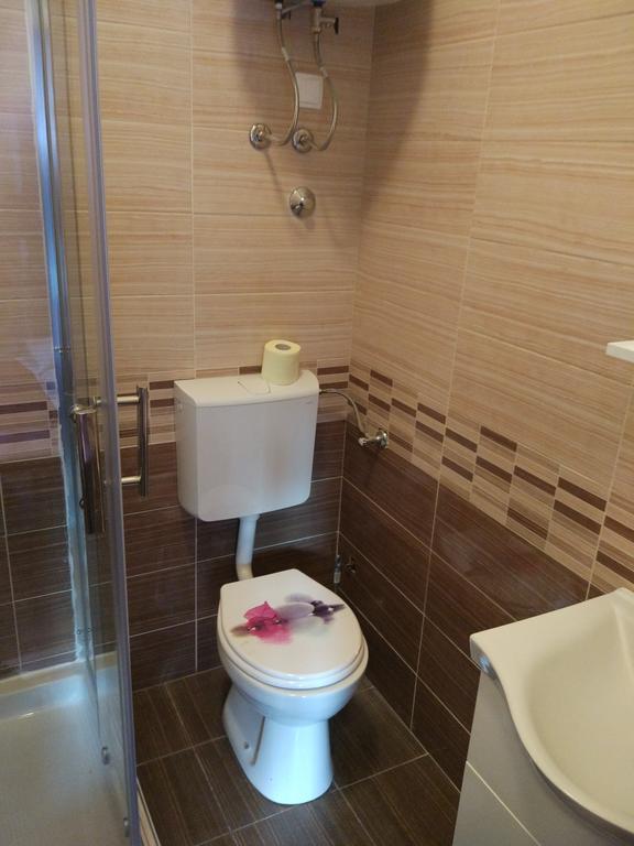 Apartment Tome Biograd Na Moru Esterno foto