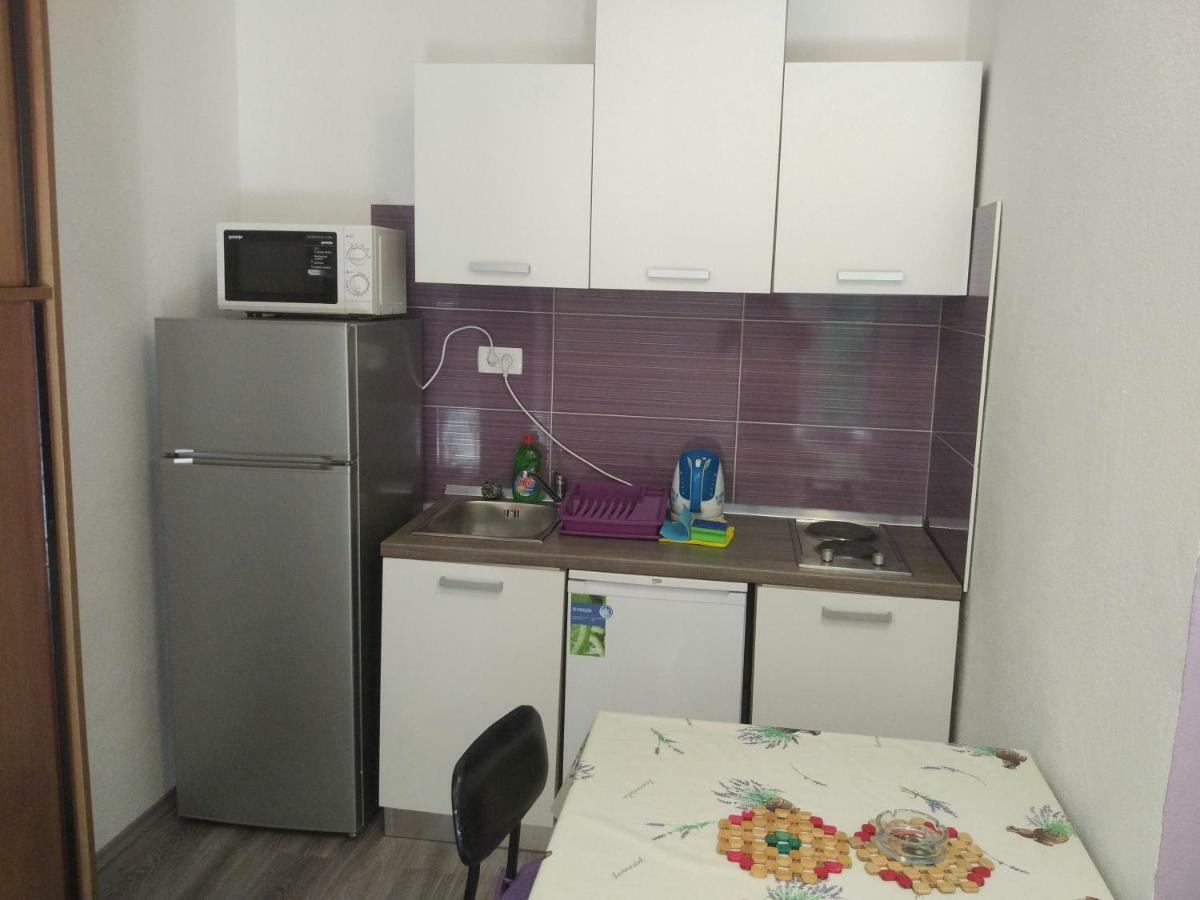 Apartment Tome Biograd Na Moru Esterno foto